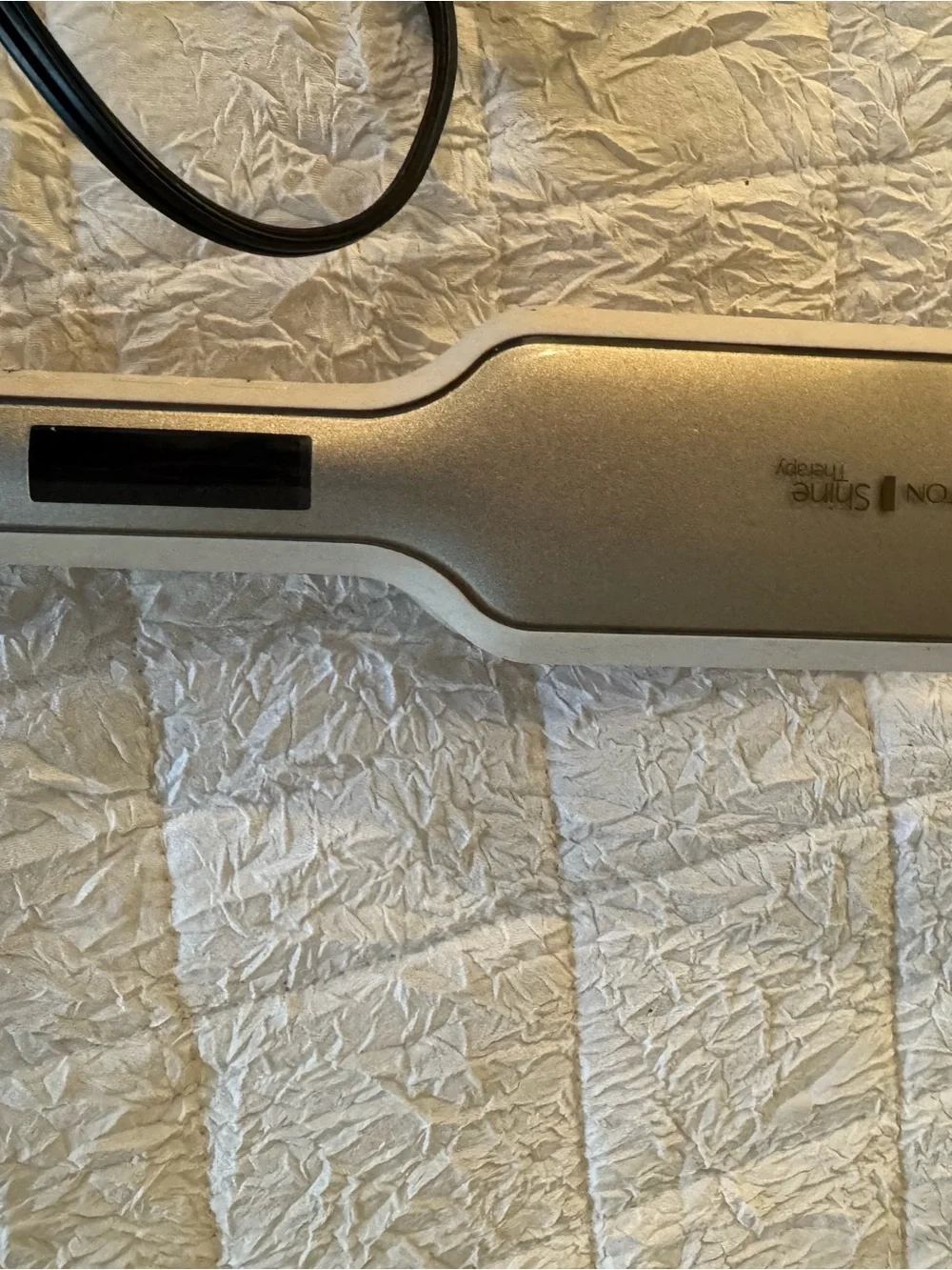 Remington Silver and White Ceramic Flat Iron Hair Straightener